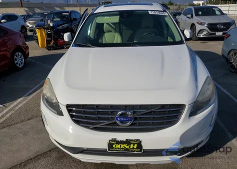 2016 Volvo Xc60 T5 Premier z USA, uszkodzony, nr VIN YV440MDK9G2853853